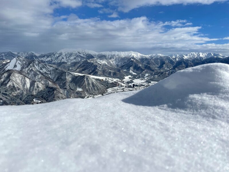 ふわふわの雪を求めて、越後湯沢に足を運ぼう