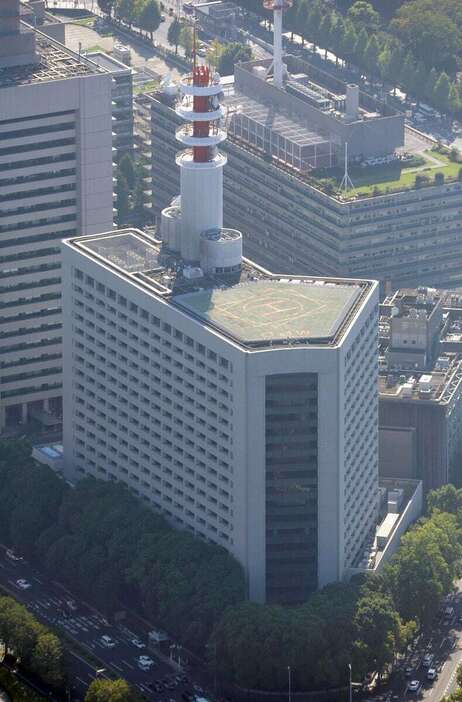 警視庁＝東京都千代田区（本社ヘリから、川口良介撮影）