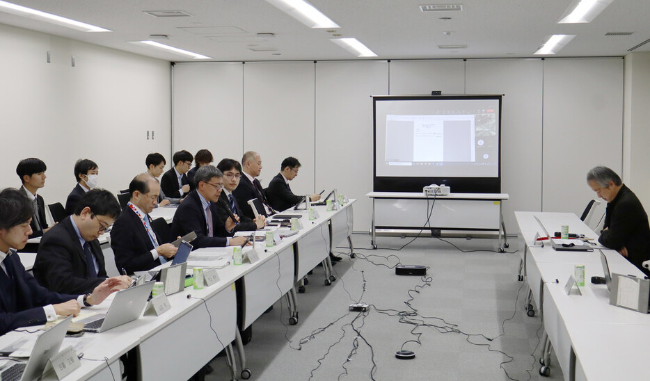 発電コストについて議論する経済産業省の作業部会＝１６日午後、東京都千代田区