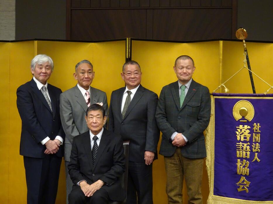 　落語協会百年興行会見に臨んだ（左上段から）柳家喬太郎、林家正蔵、橘家圓太郎、林家彦いち、（下段）柳家さん喬