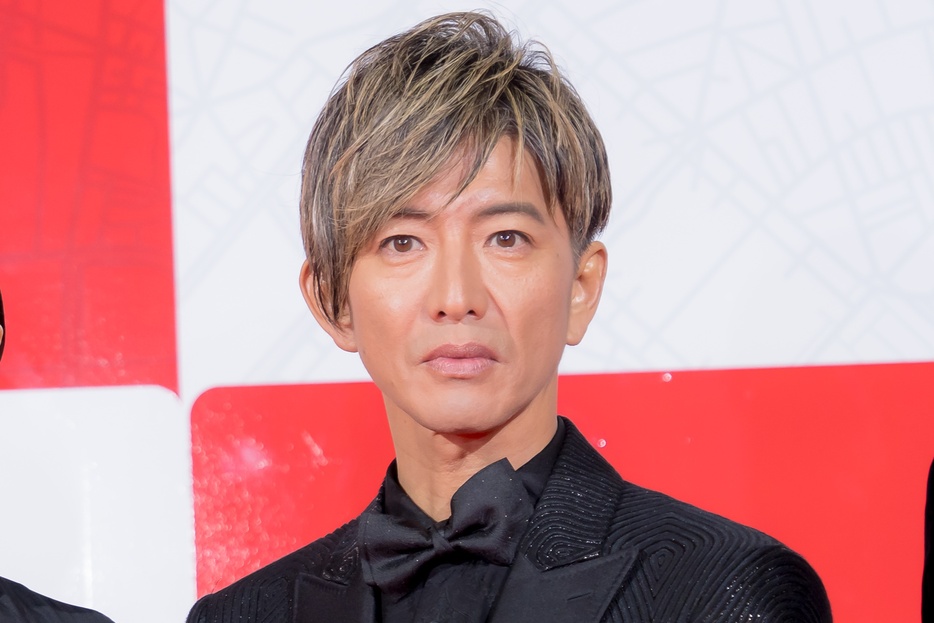 木村拓哉がレッドカーペットに登場