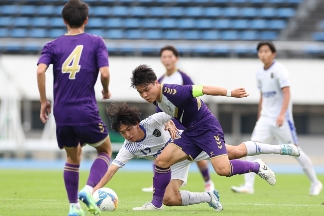 実践学園と雌雄を決した東京Ｂ決勝は延長戦までもつれ込む激戦に。これを３対３で制し、全国切符を手中に収めた。写真：永島裕基