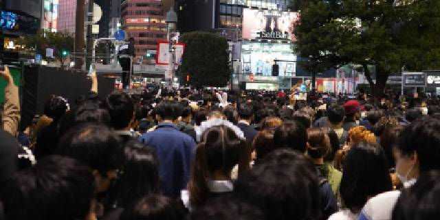 2022年コロナ禍のハロウィーンにも関わらず渋谷に人が押し寄せた