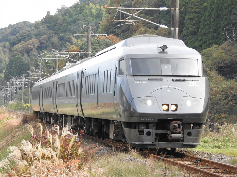 特急「きりしま」の車両（画像：写真AC）。