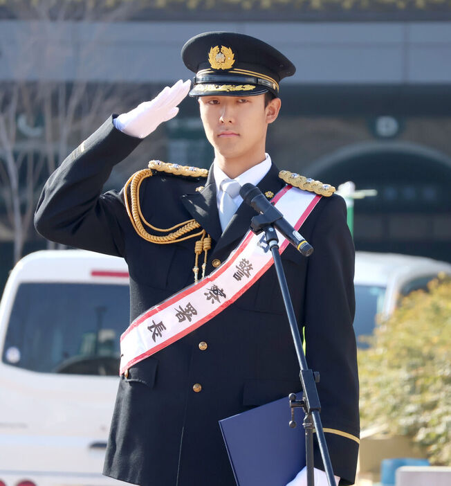 甲子園警察署の一日署長を務めた阪神・小幡竜平