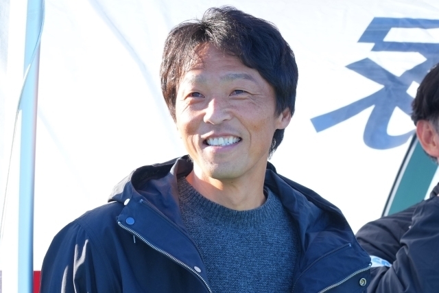 来季も湘南を指揮する山口監督。写真：田中研治（サッカーダイジェスト写真部）