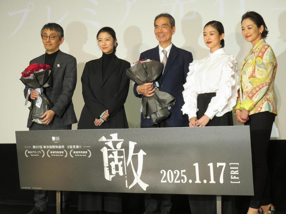 映画「敵」の先行上映会に登壇した、左から吉田大八監督、瀧内公美、長塚京三、河合優実、黒沢あすか