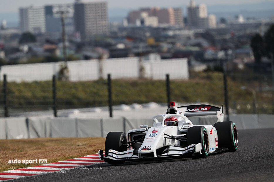 2024スーパーフォーミュラ公式テスト／ルーキーテスト　5号車に乗る牧野任祐（DOCOMO TEAM DANDELION RACING）