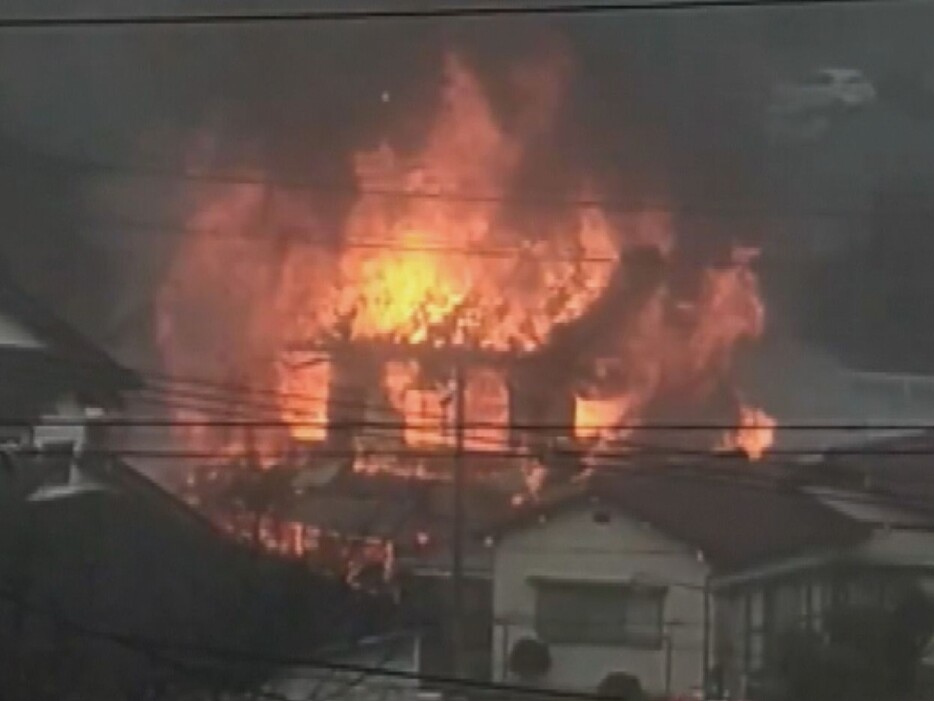 火事があった住宅 岐阜県関市 画像:視聴者撮影