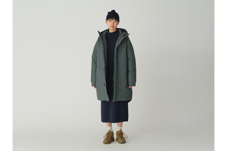 800フィルパワーのロング丈の「FR 2L Down Coat」