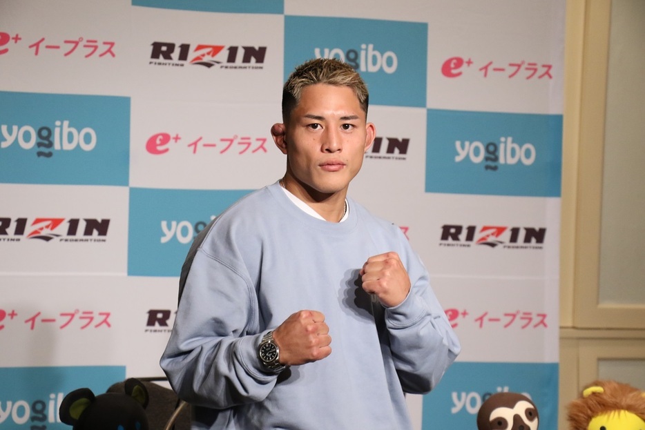 MMAデビュー戦に臨む大雅