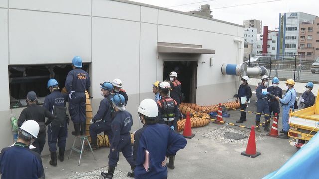 警察らの現場検証(9月)