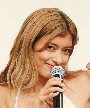 ローラ