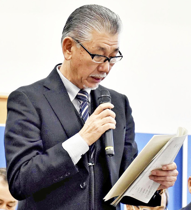 五郷騎馬会長会の見解を報告する門馬会長