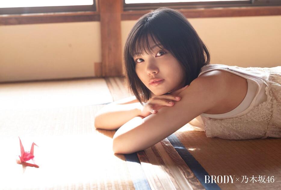 「BRODY」2025年2月号に登場する「乃木坂46」の中西アルノさん