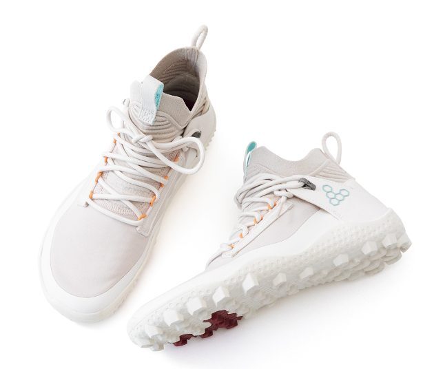 2万9700円（VIVOBAREFOOT／NOMADICS TEL.049・265・5182）