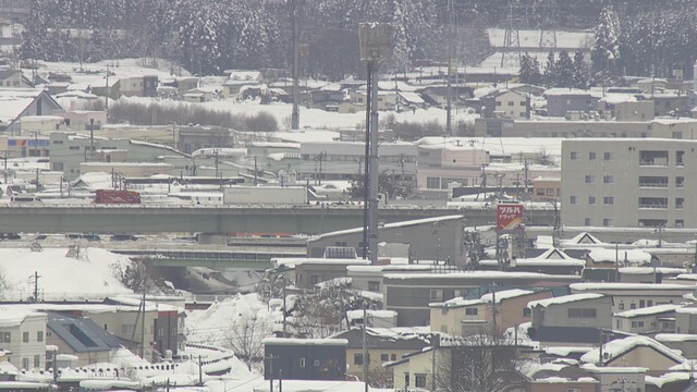 事故現場付近（25日午前11時頃　青森市）