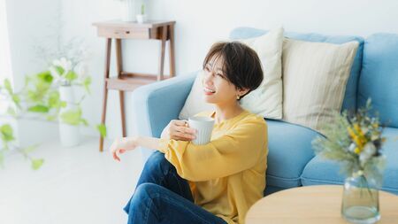 結婚相談所における婚活では、学歴や年収などと同じように年齢も相手を探すときの大きな重要な条件です（写真：Ushico／PIXTA）