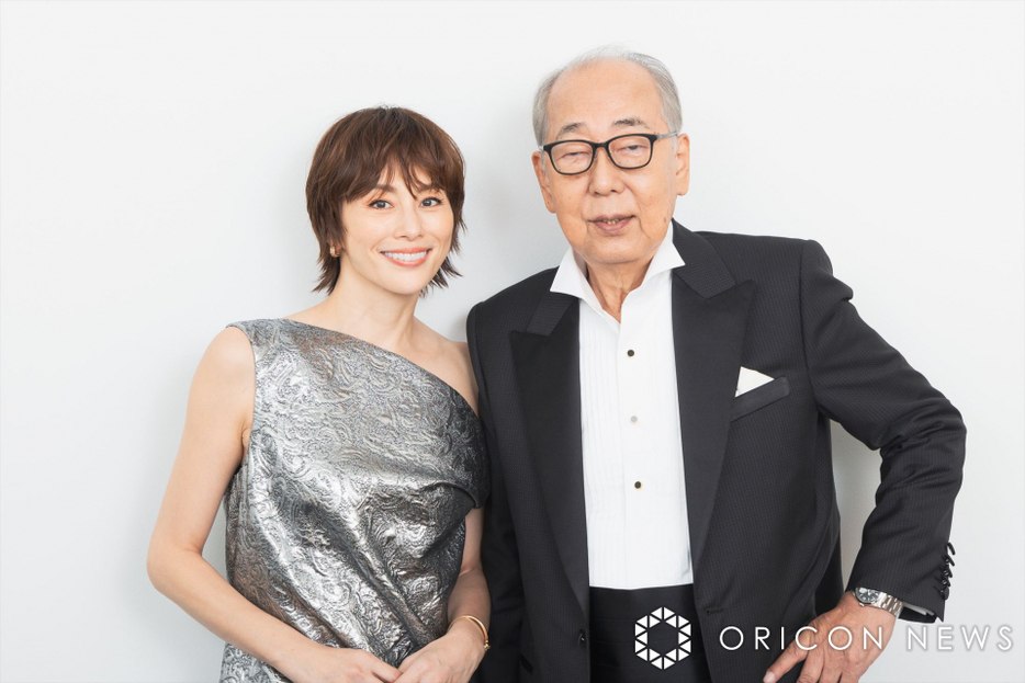 『劇場版ドクターX』（公開中）大門未知子と神原晶を演じてきた米倉涼子と岸部一徳 （C）ORICON NewS inc.