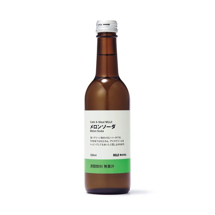 ・Café&Meal MUJI メロンソーダ　330ml　¥290