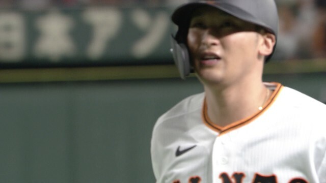 満塁のチャンスもファーストゴロに終わった吉川尚輝選手(画像:日テレジータス)