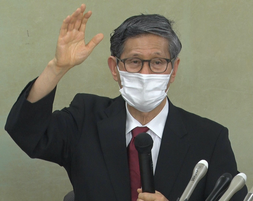 「日本の10万人当たりのPCRの検査数というのは、単純な比較は難しいものの、他国と比較して明らかに少ない。これは間違いない」と尾身氏