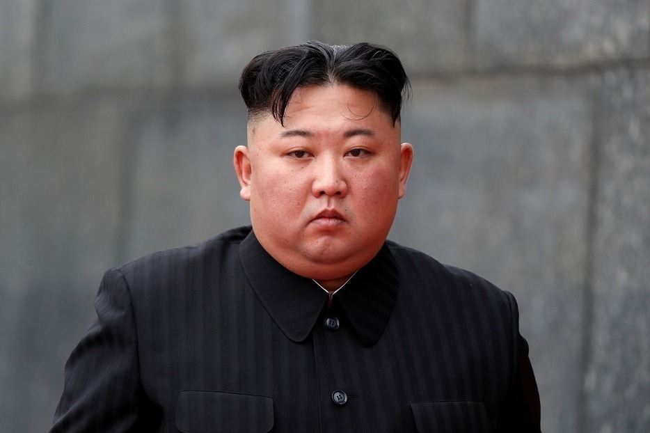 [写真]北朝鮮の金正恩委員長。約20日間鋼の場から姿を消し「重体説」などが流れたが、5月2日になって朝鮮中央通信が動静を報じた。写真は2019年4月撮影（代表撮影/ロイター/アフロ）