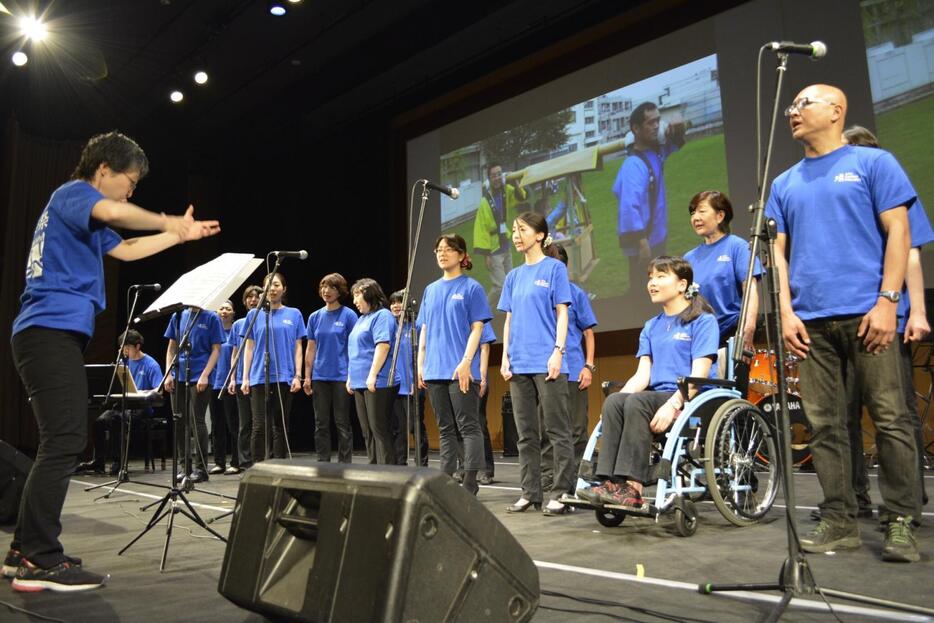 絆を深めあった音楽祭のステージ