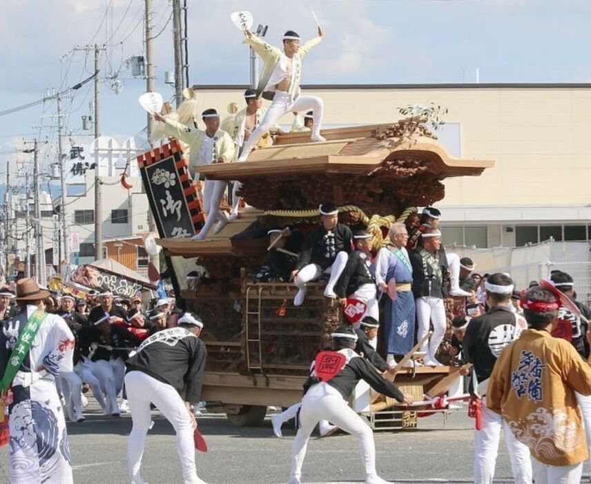 [写真]豪快なやりまわしが今年は見られない＝2019年撮影、大阪府岸和田市で