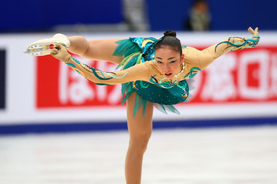 ショート2位には65.79点の本郷理華＝2015年11月6日（写真：伊藤真吾/アフロスポーツ）