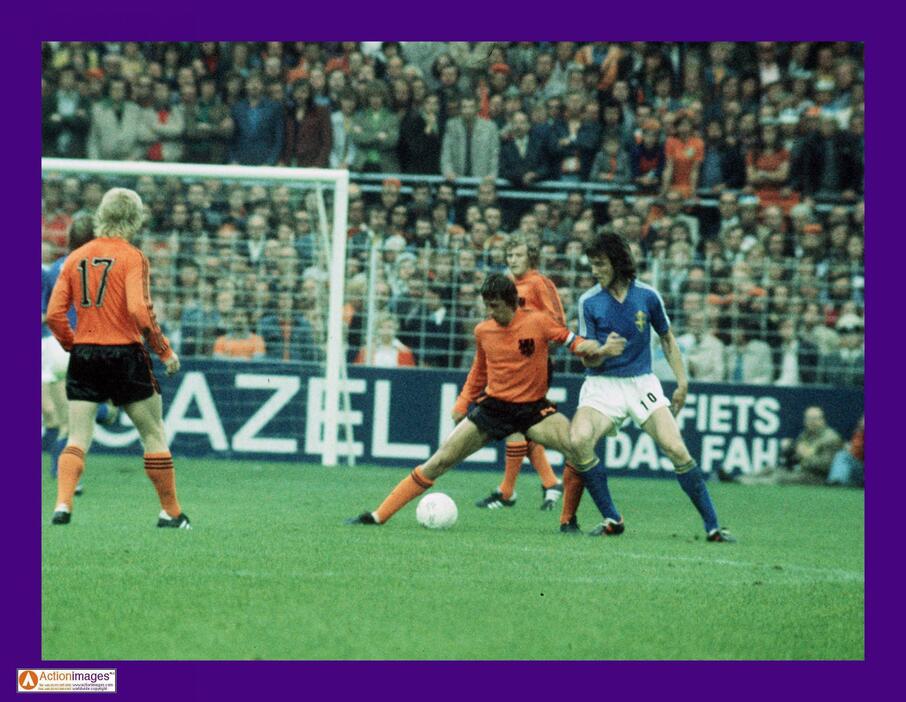 ヨハンクライフ　オランダ代表 最高峰のサッカー選手、オランダのヨハン・クライフ氏死去 - BBC