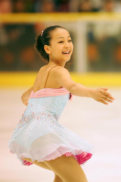 浅田真央（2005年優勝）。写真は野辺山サマーフェスティバルオンアイス＝2005年7月30日（写真：アフロスポーツ）