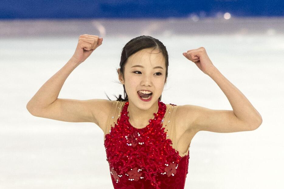 フリーの演技を終えて喜ぶ本田真凛＝2016年3月19日（写真：Enrico Calderoni/アフロスポーツ）