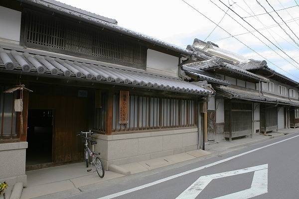 [写真]津山、城東町並み保存地区(写真：アフロ )